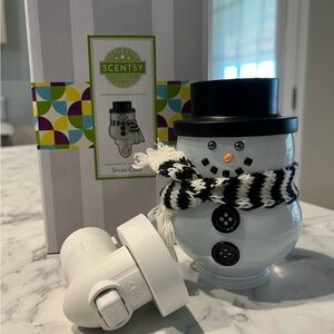 Scentsy Snow Cute Mini Warmer